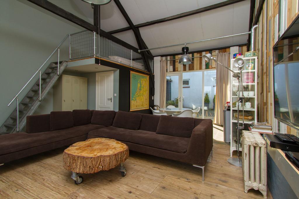 Paardenstal, Private House With Wifi And Free Parking For 1 Car Weesp Exterior foto